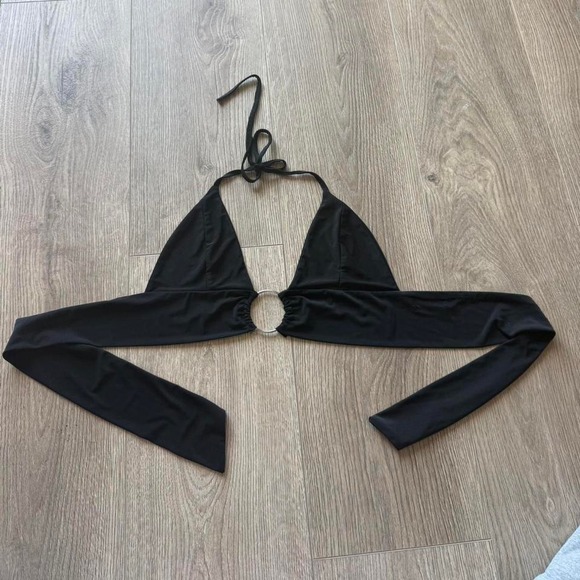 PrettyLittleThing Tops - PrettyLittleThing Black Ring Halter Crop Top Tie Back Going Out Top Small